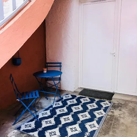 Appartement LE MAGIC, Superbe décoration DISNEY, 2-5 pers, cour intérieure, Tarbes *